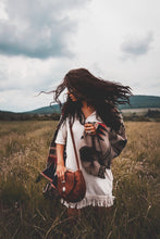 Load image into Gallery viewer, Wander Saddle Bag