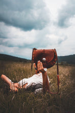 Load image into Gallery viewer, Wander Saddle Bag