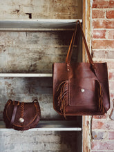 Load image into Gallery viewer, Wander Saddle Bag