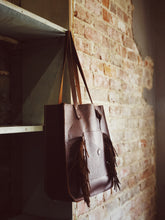 Load image into Gallery viewer, Wander Tote